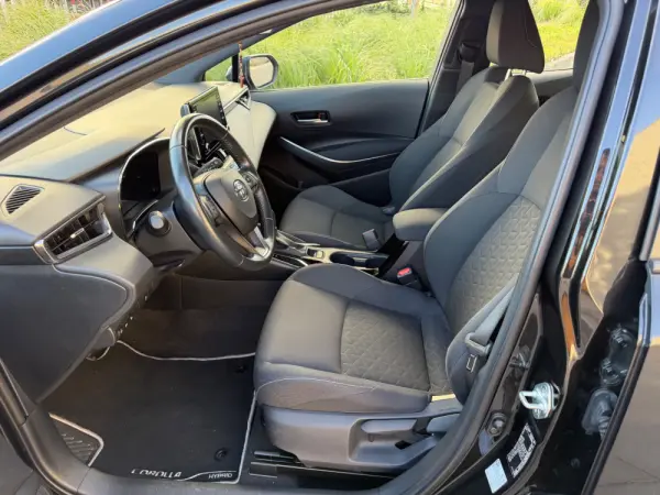 Toyota Corolla 1.8 Hybrid Exclusive Preto - 21