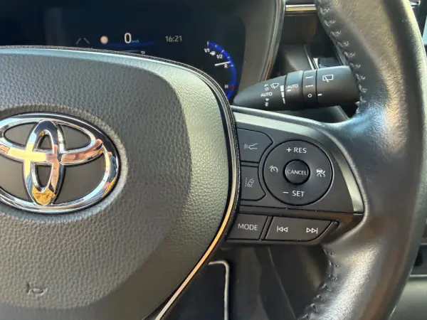 Toyota Corolla 1.8 Hybrid Exclusive Preto - 21