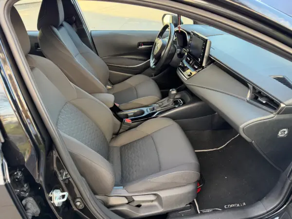 Toyota Corolla 1.8 Hybrid Exclusive Preto - 21