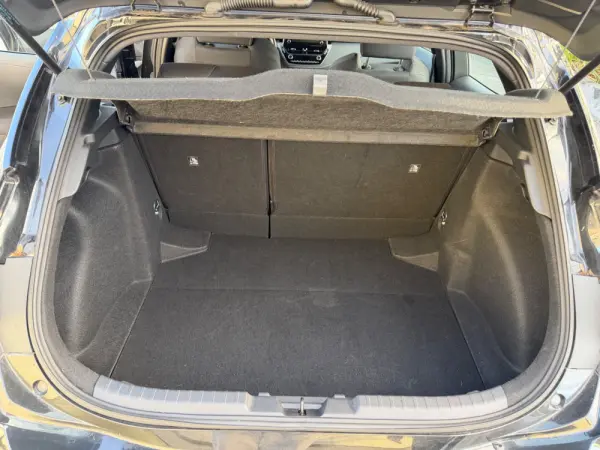 Toyota Corolla 1.8 Hybrid Exclusive Preto - 21