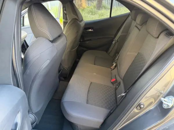 Toyota Corolla 1.8 Hybrid Exclusive Cinzento - 21